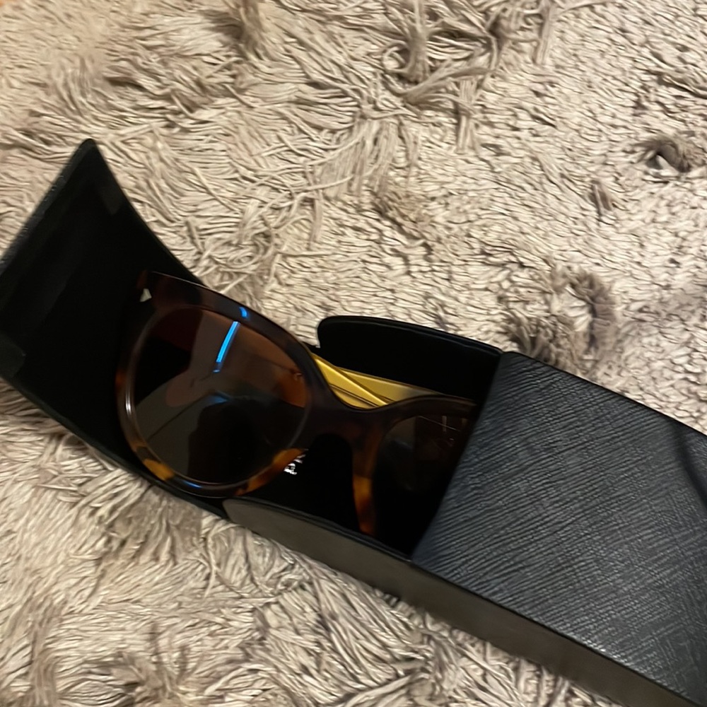 Prada Sunglass - image 5